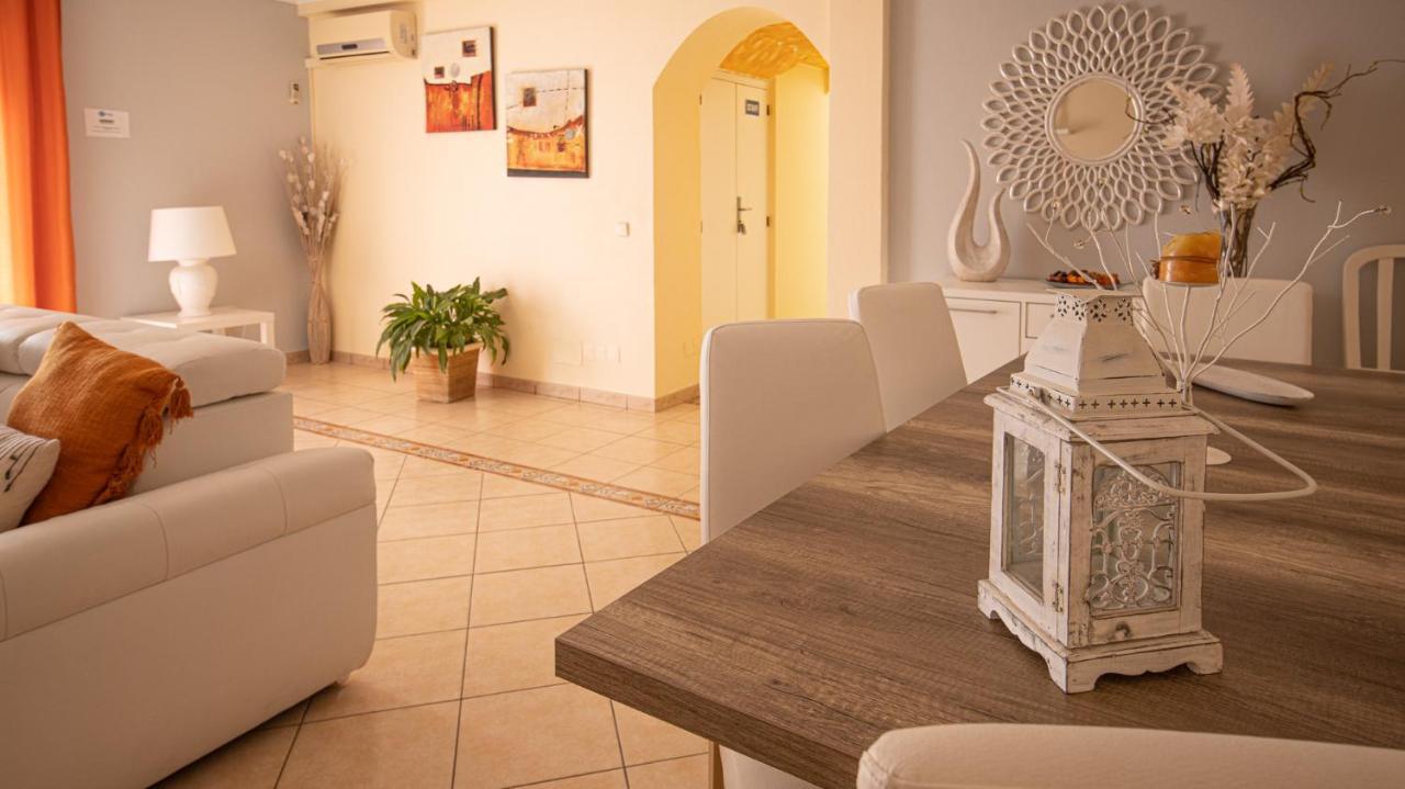 Vila Da Encosta - Private - Heated Swimming Pool - By Bedzy Albufeira Exterior photo